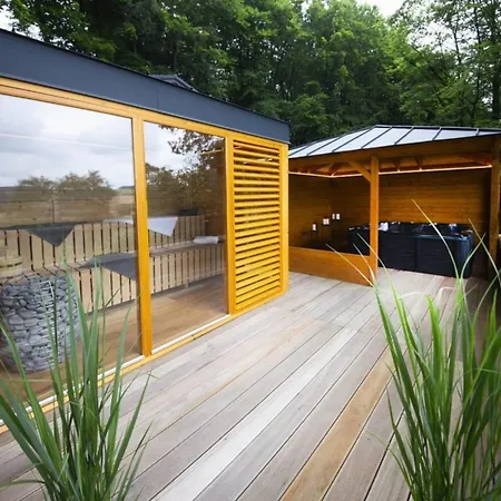 Teak Heisdorf